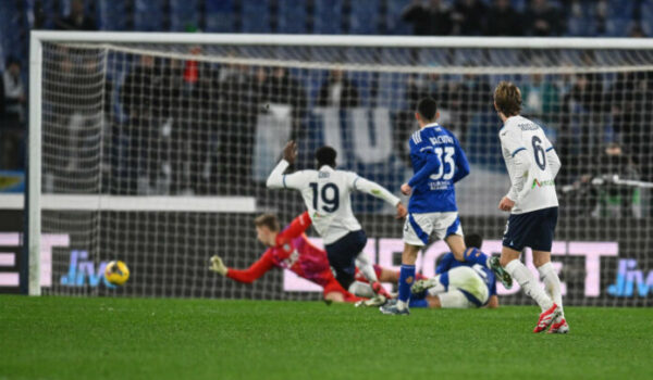 All’Olimpico Cutrone risponde a Dia, Lazio-Como 1-1