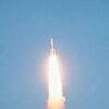 La Cina lancia in orbita nove satelliti dalle acque al largo di Shanghai